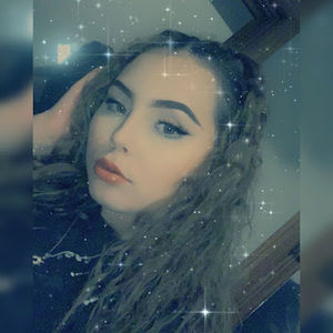 Meet your Posher, Ariana